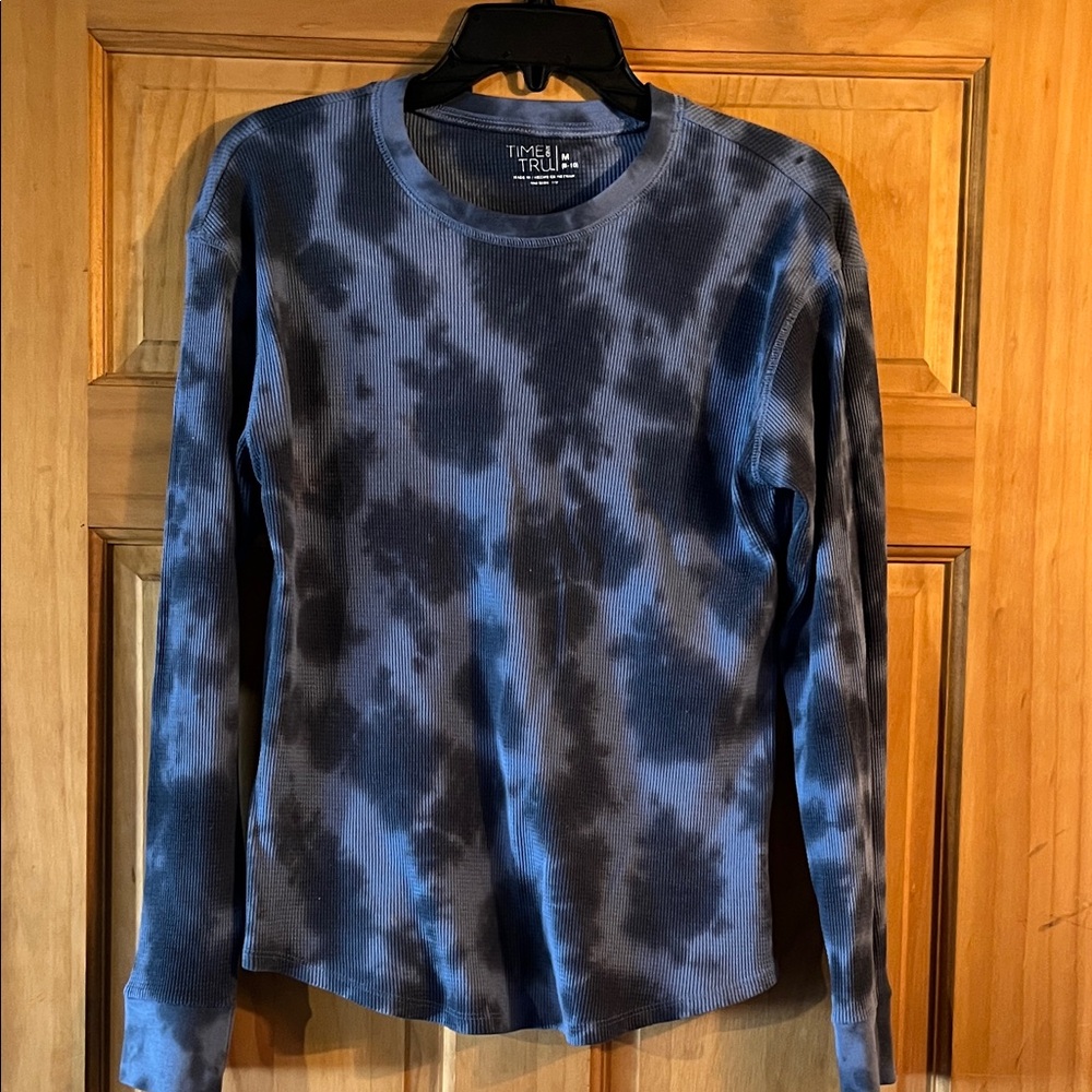 Time and Tru Women's Navy Tie-Dye Long Sleeve Tee